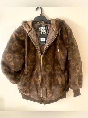 MINK HOODED JACKET (BROWN) Plush with Logo Pattern Allover Medium